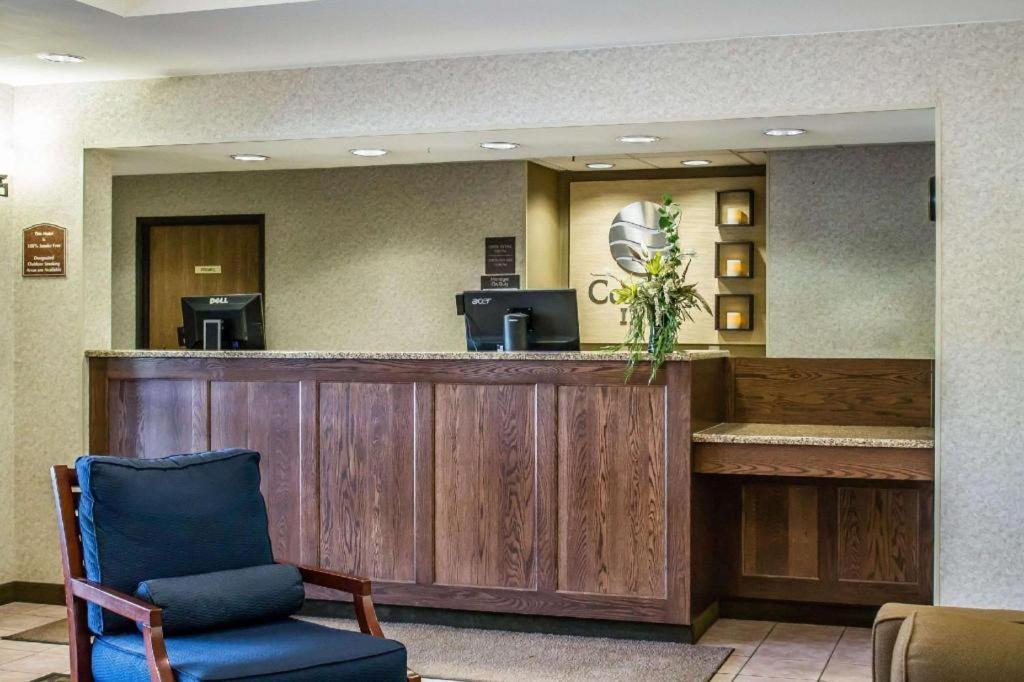 Comfort Inn Cambridge Exteriör bild